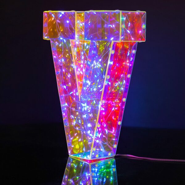 Lampada Lettera V Led altezza 25cm USB