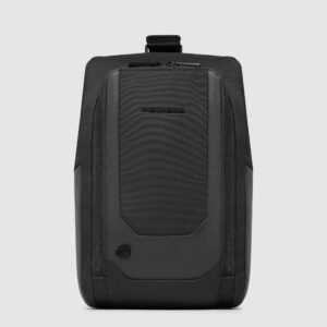 Monospalla Piquadro Uomo Porta Tablet Mini in Tessuto Riciclato e Pelle Easyjet Nero su linait