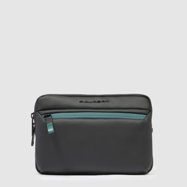 Pochette Piquadro Porta IPad Mini in Tessuto Gommato Corner Nera su linait